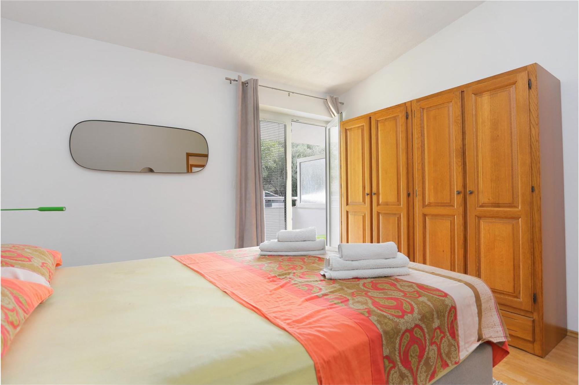 Apartments With A Parking Space Sumpetar, Omis - 11798 Jesenice  Room photo