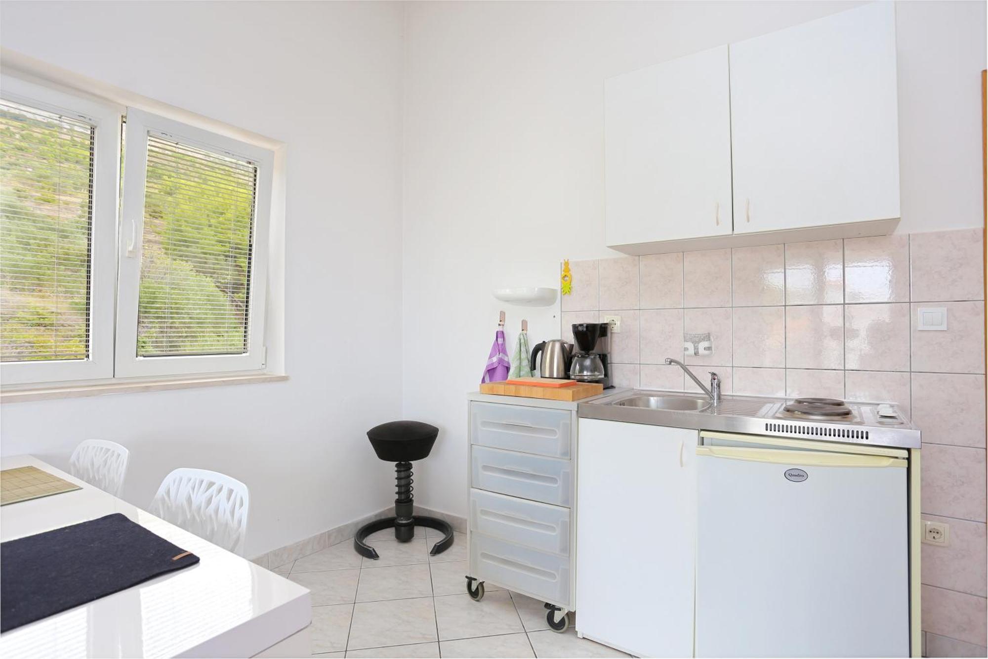 Apartments With A Parking Space Sumpetar, Omis - 11798 Jesenice  Room photo